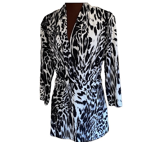 New York & Company Tops - NY & Co animal print top, Large EUC